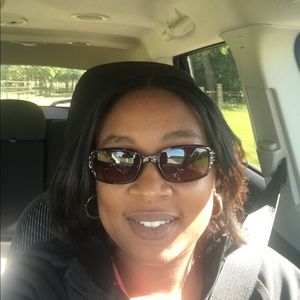 Meet your Posher, Shannon